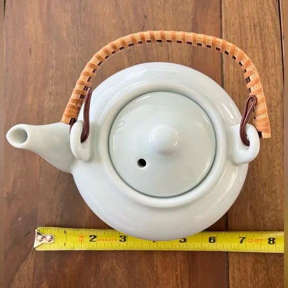 Elegant Ceramic Teapot with Woven Handle